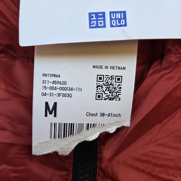 Uniqlo Ultra Light Down Vest Men's Red Size Medium - Picture 5 of 7